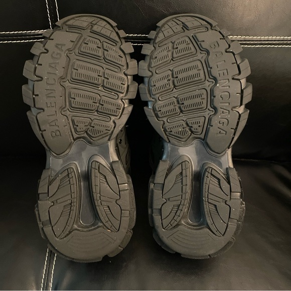 Balenciaga Track Triple Black - Picture 5 of 9